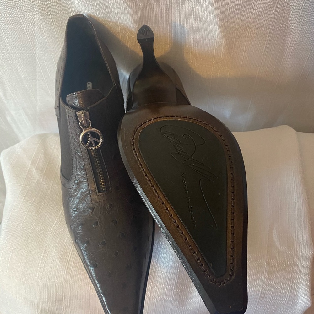 NWOB Donald J Pliner Leather Brown Ankle Boots - Picture 4 of 9